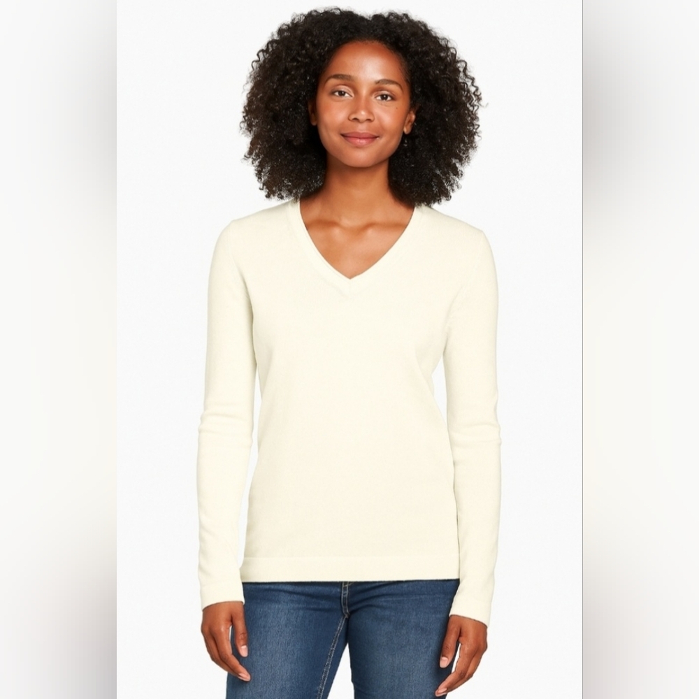 Eddie Bauer Cream V-Neck Sweater for Women